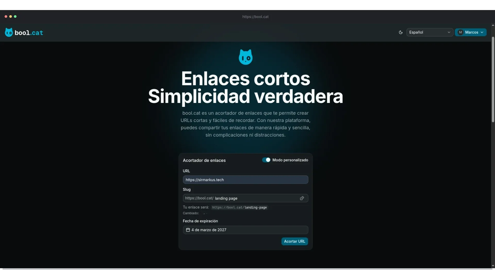 Captura de bool.cat: página de inicio con un formulario para acortar URLs y generar códigos QR